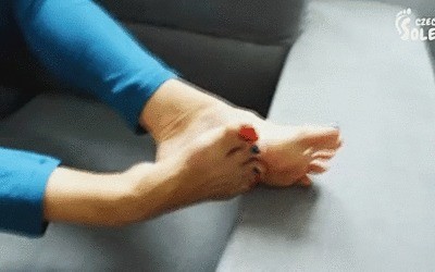 Damsel Slave Gets Abased And Is Worship Mistress’s Feet